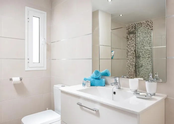 8d. Modern Flat In Americas * Πλάγια ντε λας Αμέρικας