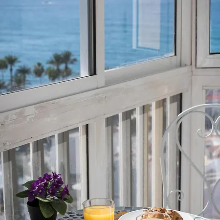 8d. Modern Flat In Americas