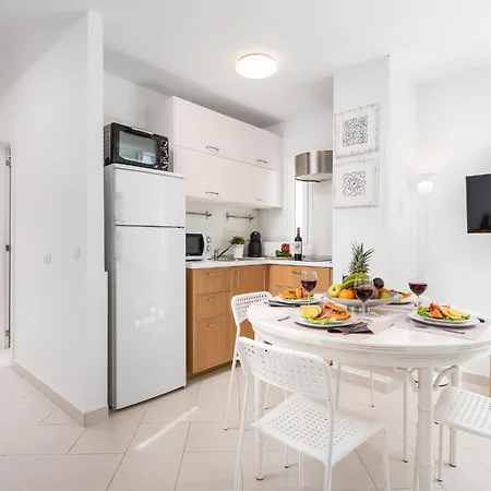 8d. Modern Flat In Americas 아파트 플라야데라스아메리카스